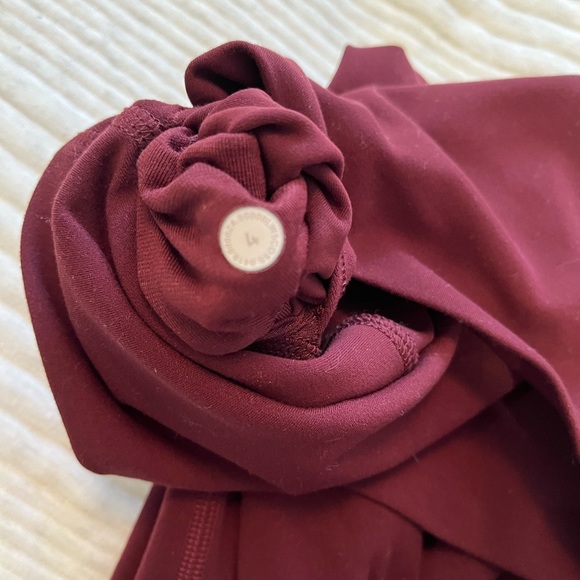 Lululemon 25” align leggings- size 4 - Picture 6 of 6